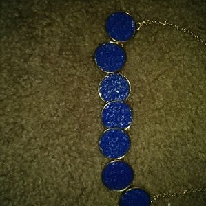 Blue necklace gold colored chain